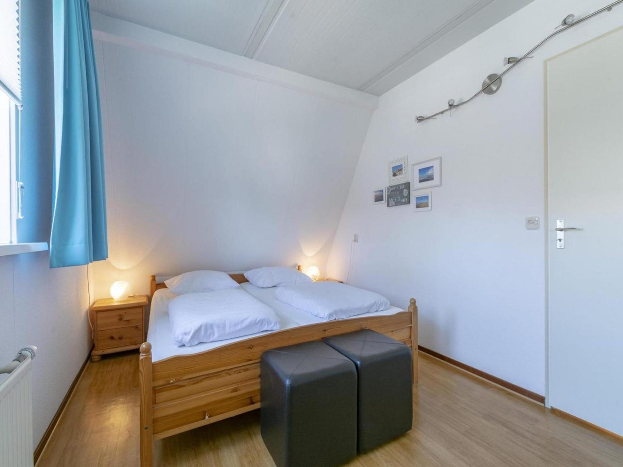 Holiday Home With Pool By The Sea Sint Maartensvlotbrug Екстериор снимка