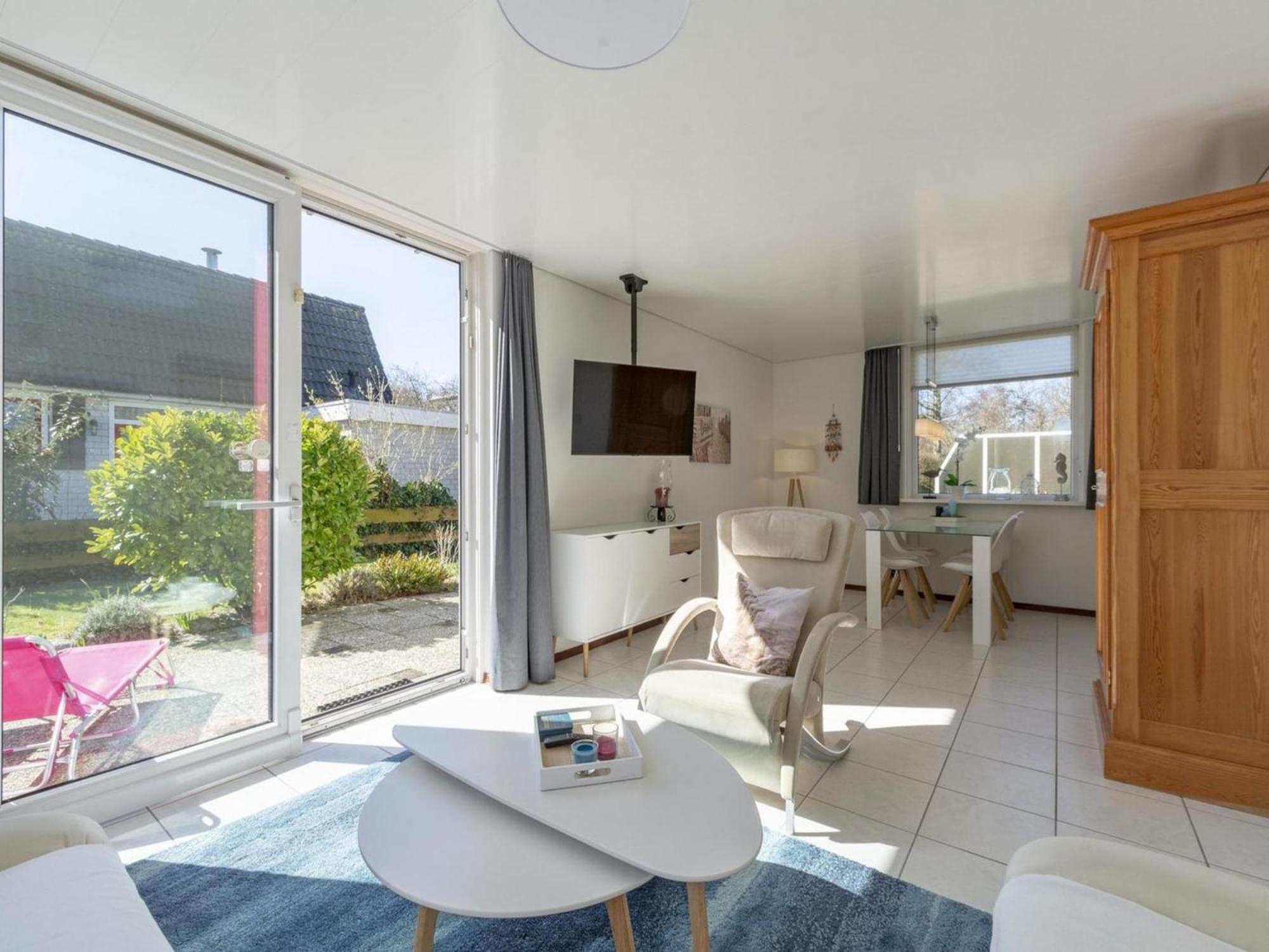 Holiday Home With Pool By The Sea Sint Maartensvlotbrug Екстериор снимка