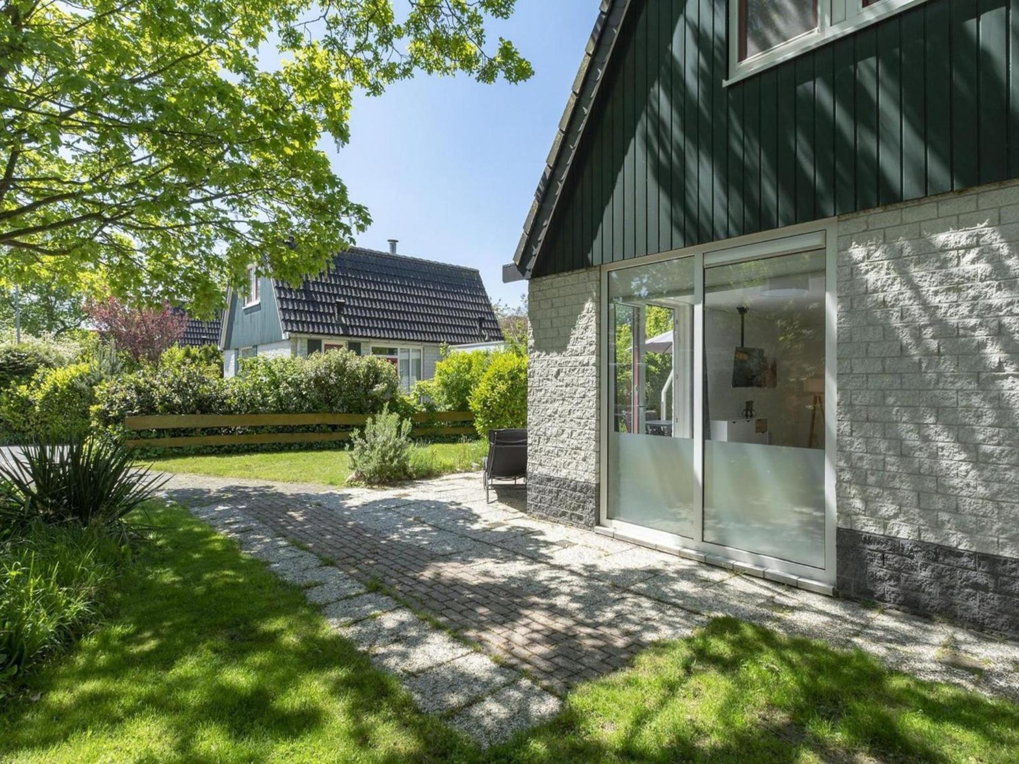 Holiday Home With Pool By The Sea Sint Maartensvlotbrug Екстериор снимка