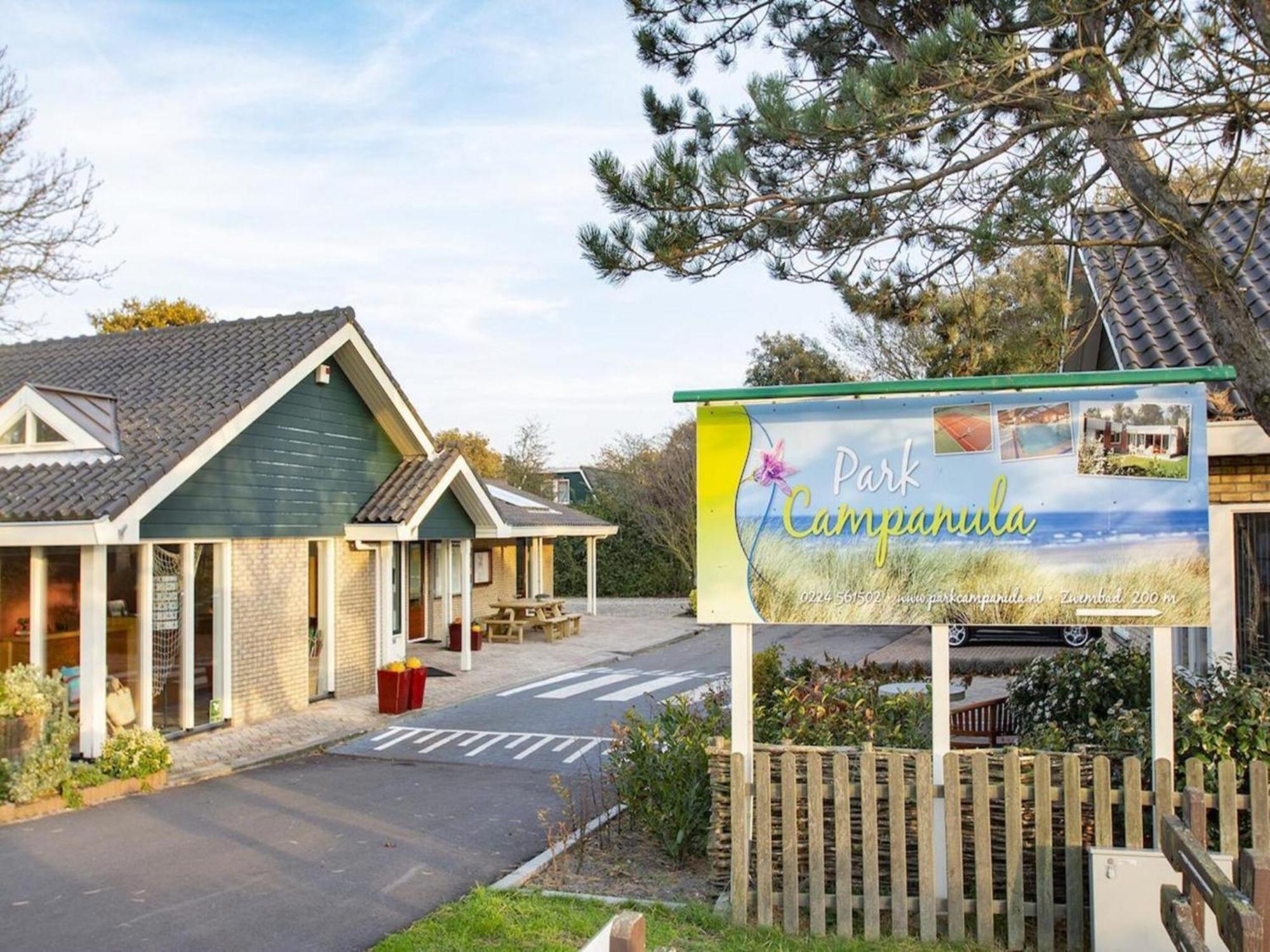 Holiday Home With Pool By The Sea Sint Maartensvlotbrug Екстериор снимка