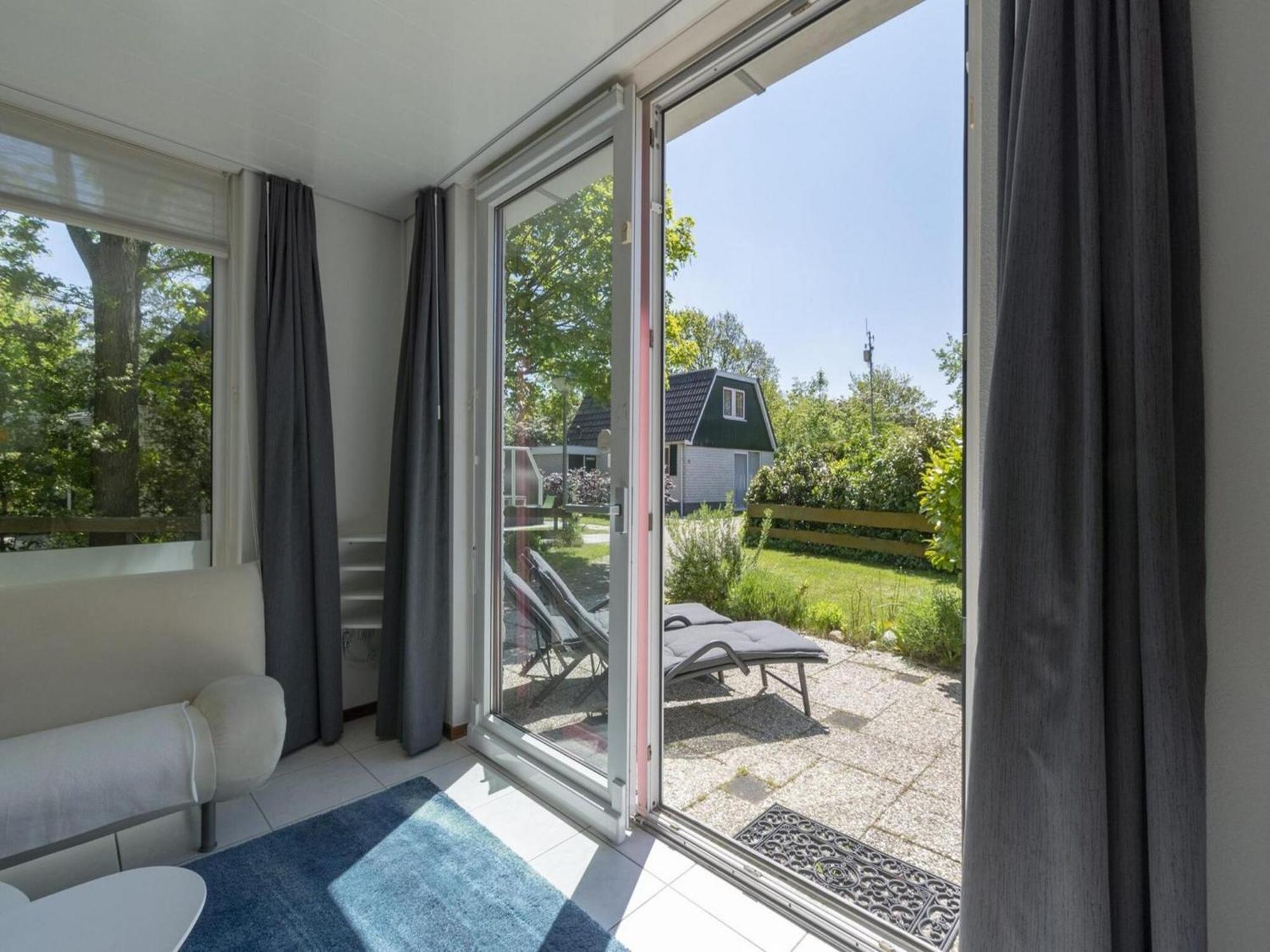 Holiday Home With Pool By The Sea Sint Maartensvlotbrug Екстериор снимка